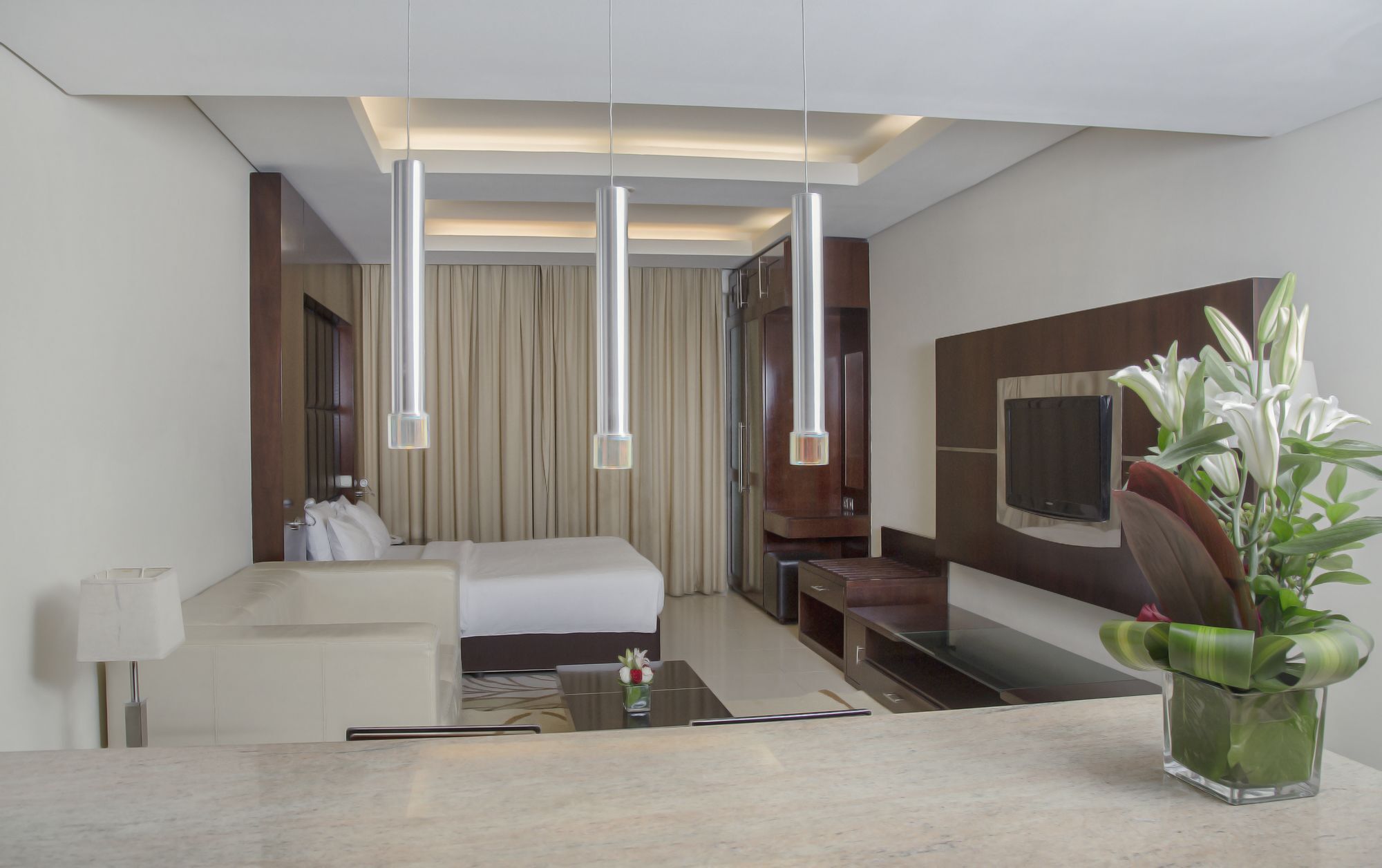 Staybridge Suites Dubai Internet City Buitenkant foto