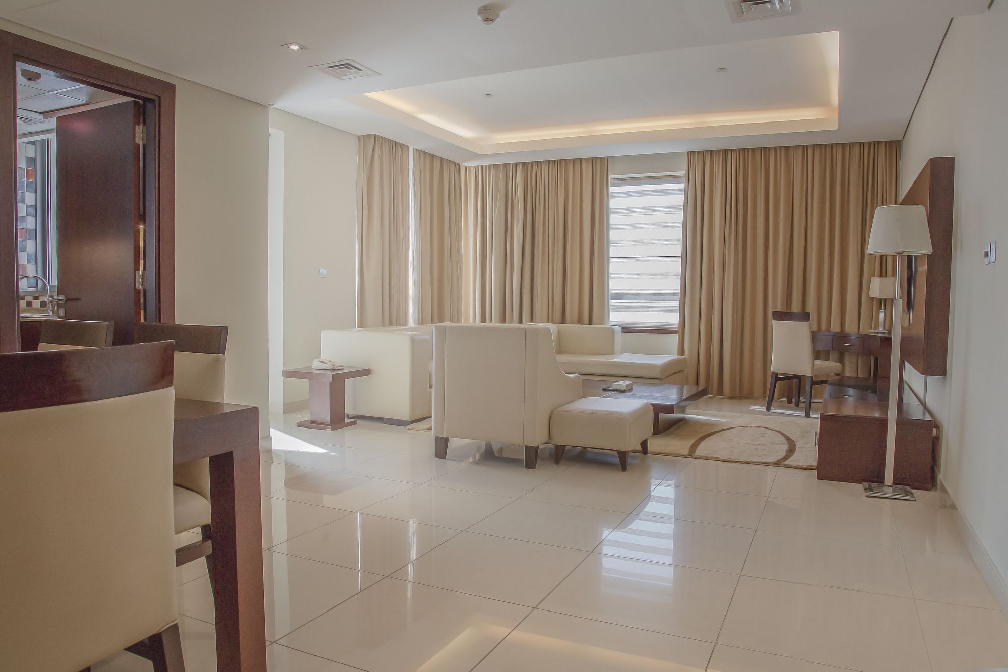 Staybridge Suites Dubai Internet City Buitenkant foto